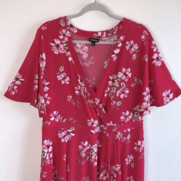 Torrid Studio Knit Pink Floral Faux Wrap Butterfly Flutter Sleeve Dress Plus 1 - Picture 3 of 10